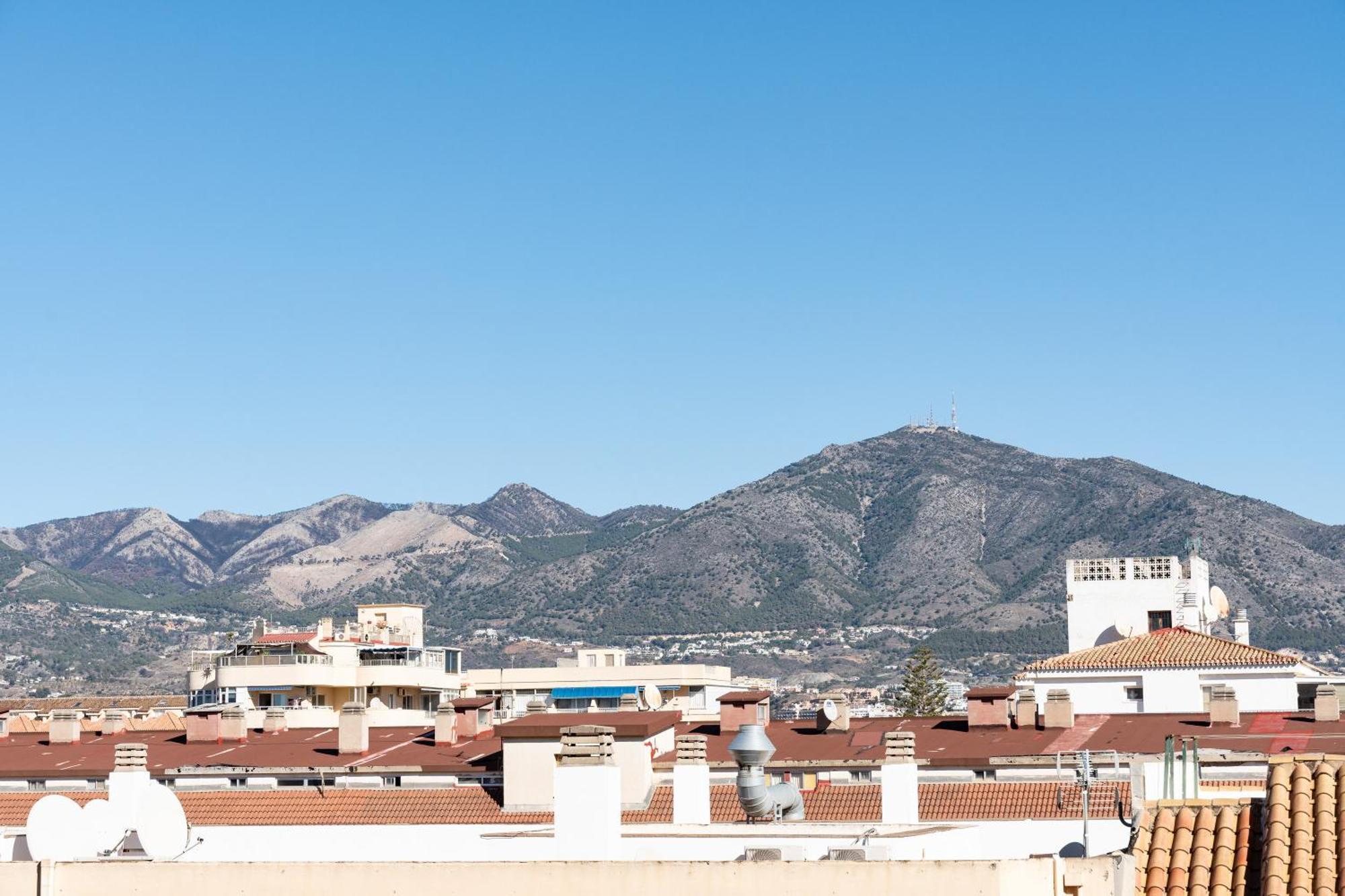 Pyr Studio Apt Partial Seaview Fuengirola Exterior foto